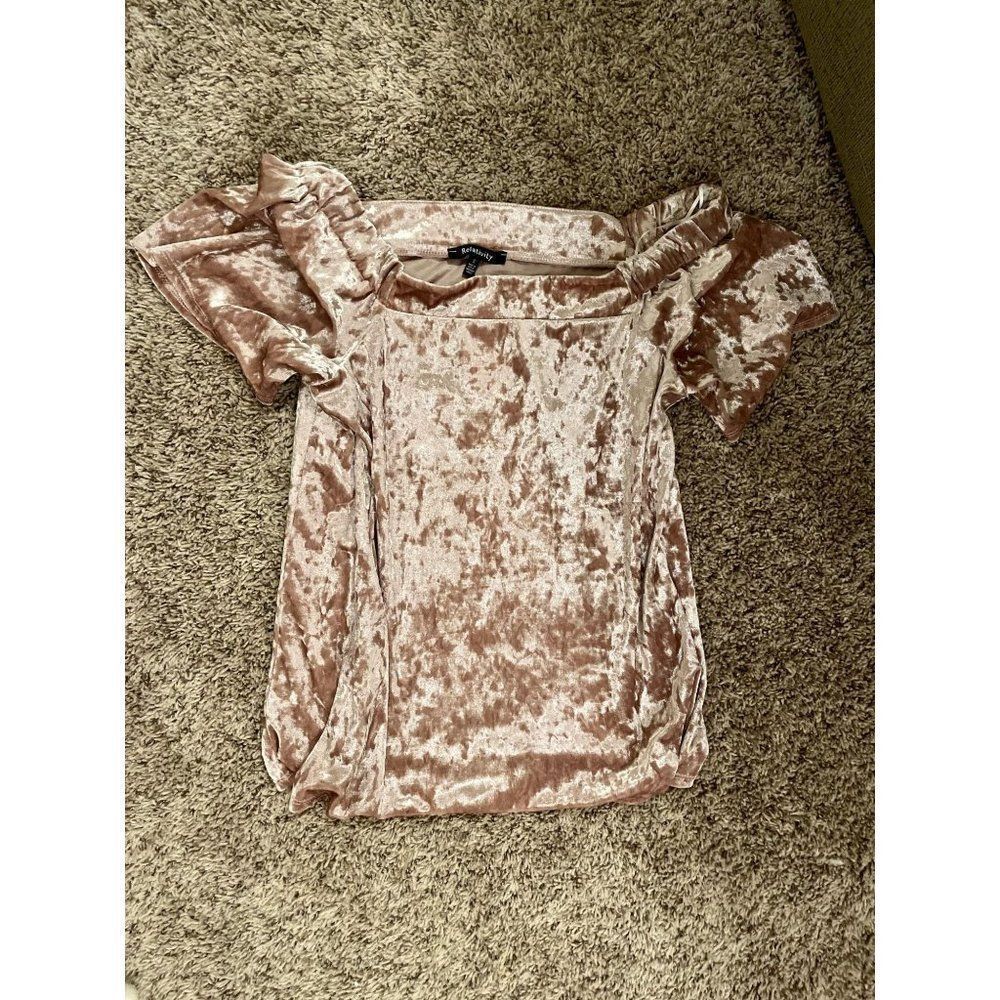 Relativity Off Shoulder Pink Velvet Top Small NWOT
